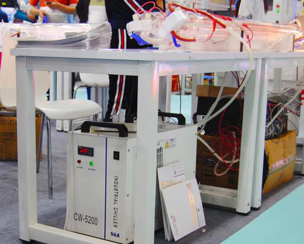特域CO2激光冷水機